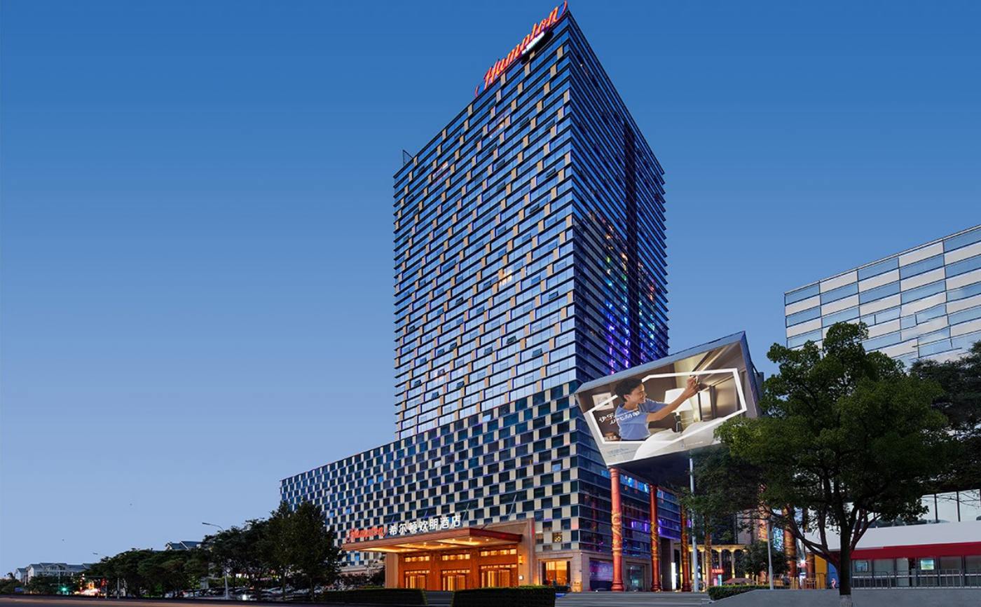 希尔顿欢朋酒店家具